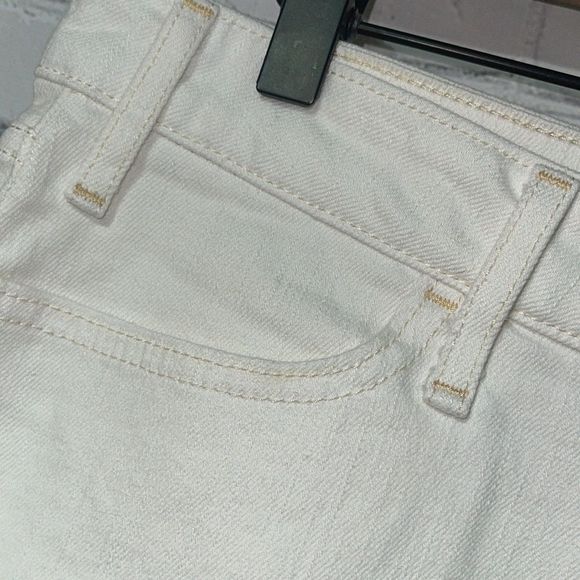 Levi’s Cream Stretch Denim Size 16 EUC - Picture 8 of 13
